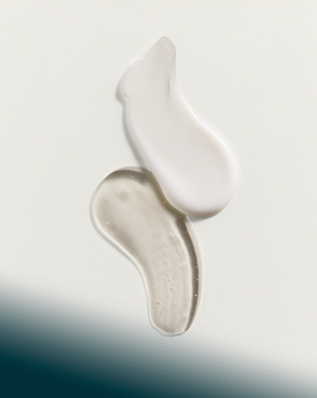 Textures de soin visage MEDSPA LABORATOIRES, gel et crème pour hydrater, lisser et renforcer la barrière cutanée.