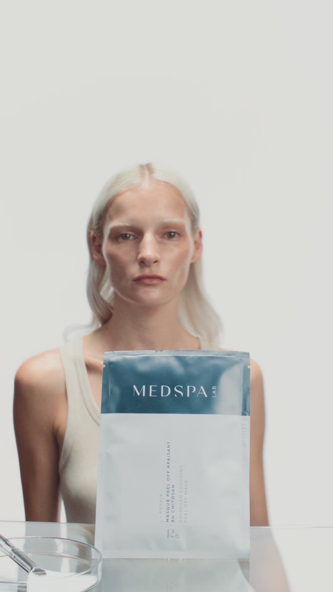 R6 - MASQUE PEEL-OFF APAISANT AU CHITOSAN